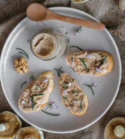 Hogyan tálalható kreatívan a halpástétom?