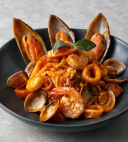 A tintahal szerepe az egyes tenger gyümölcsei variációkban