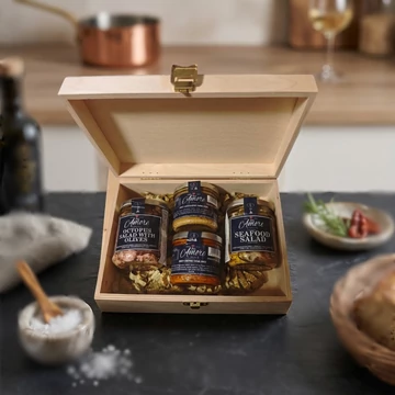 olasz ajándékcsomag tenger gyümölcseiből és tonhalpástétomokból