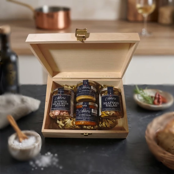 olasz ajándékcsomag tenger gyümölcseiből és tonhalpástétomokból