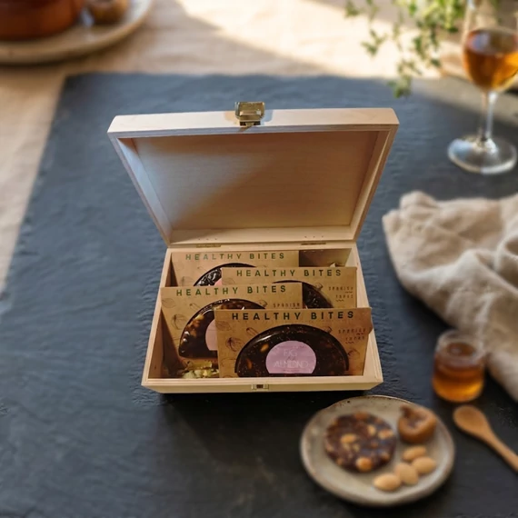 spanyol gyümölcsszeletek ajándékcsomag fadobozban